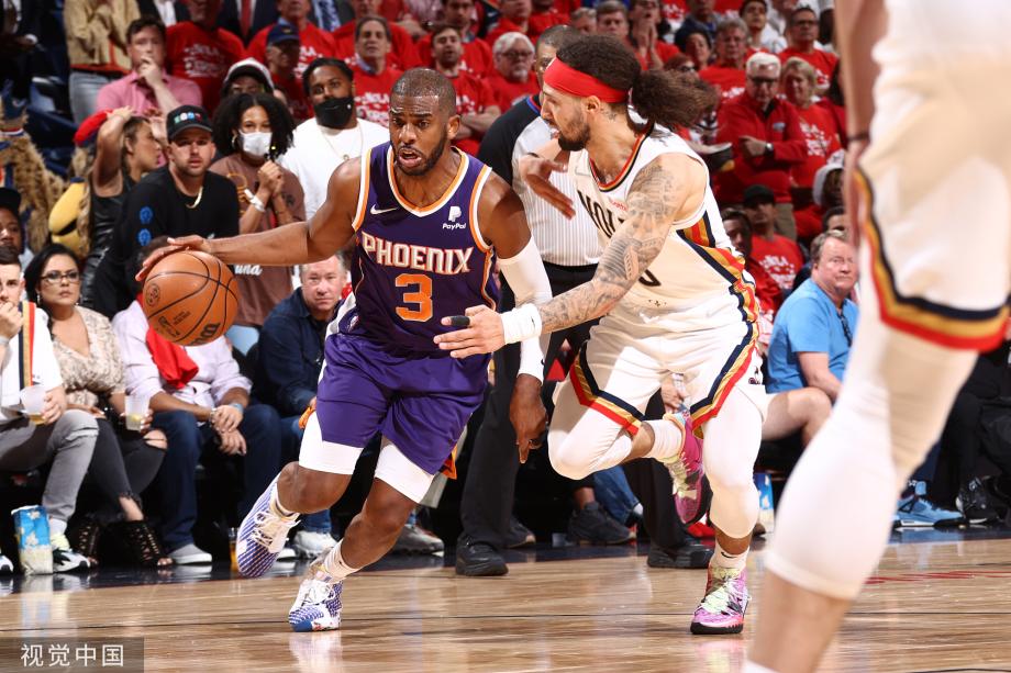 员都表现出 员都表现出