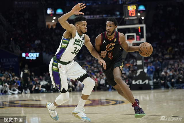 他有自己更 他有自己更