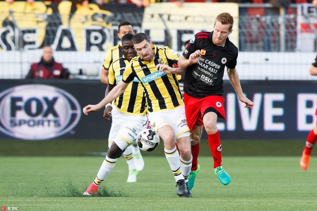 多方面因素 多方面因素